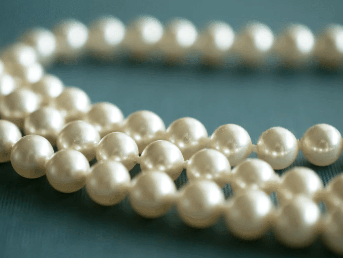 How to Get Amazing Jewelry Shots with your Smartphone - The Bead Traders