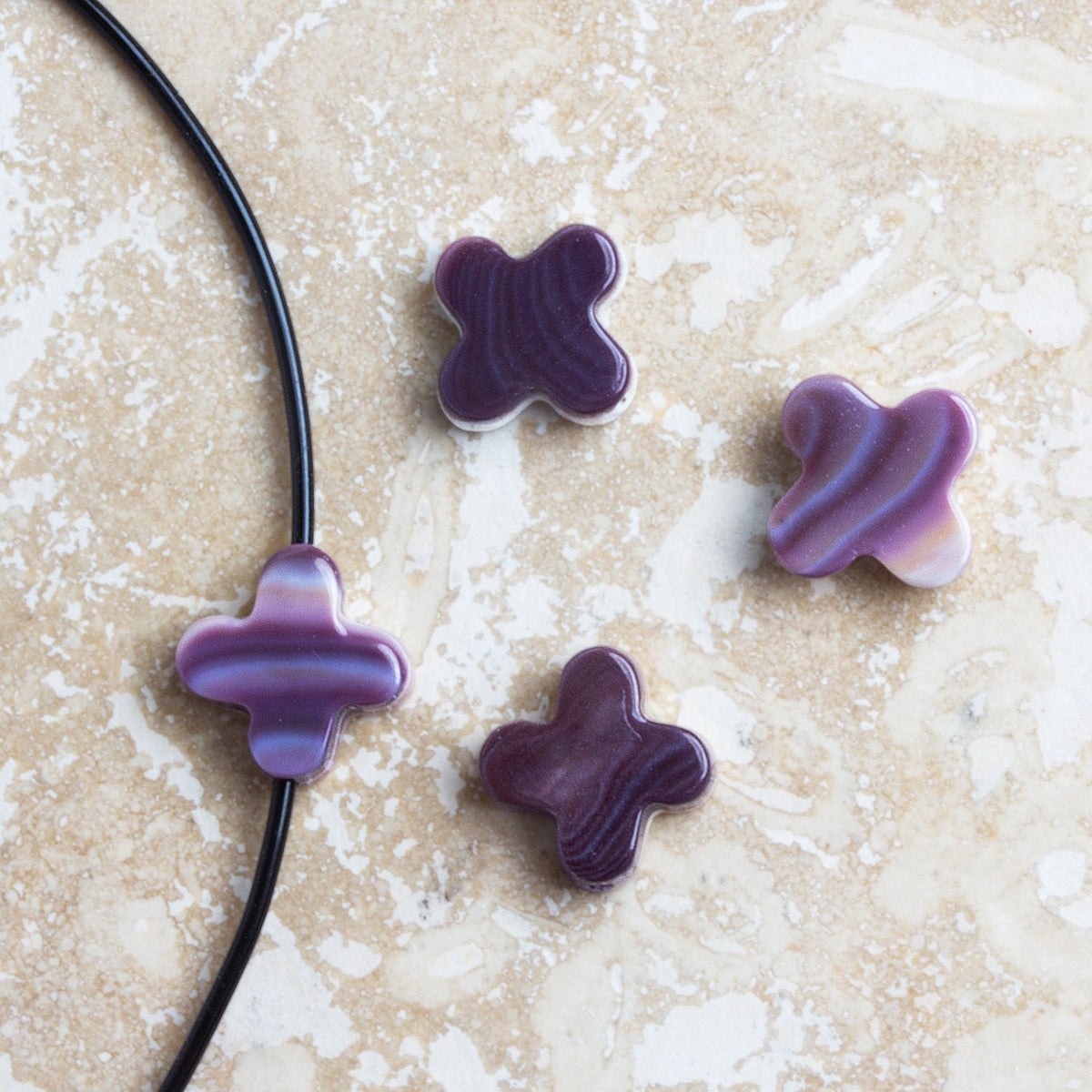 10mm Wampum Shell Plain Clovers Set of 4 Beads - The Bead Traders