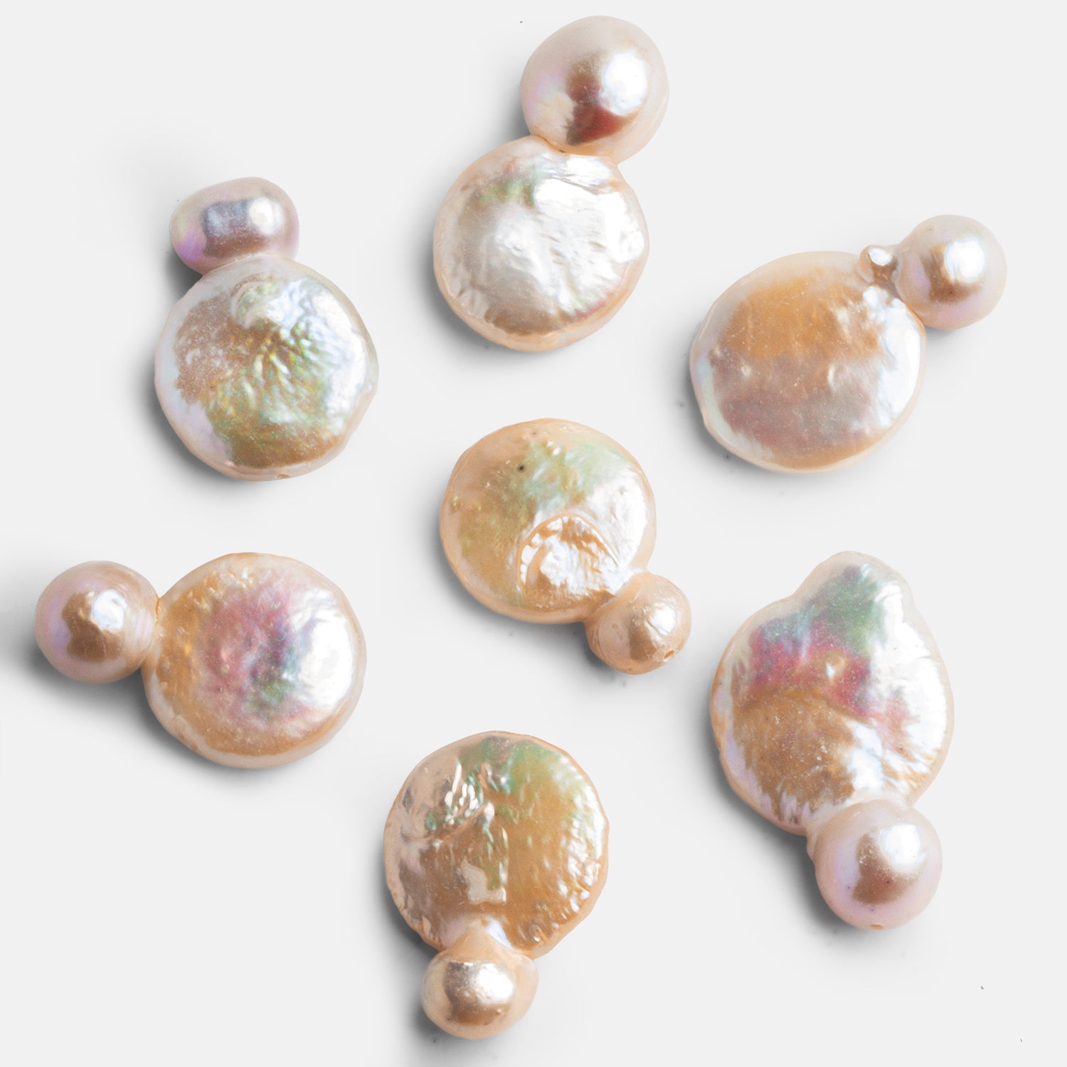 23x16mm Peach Pearl Focal 1 Bead - The Bead Traders
