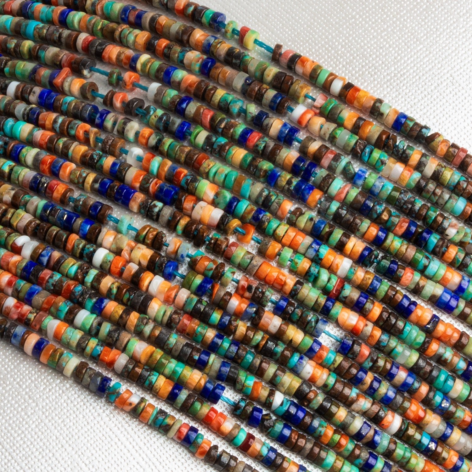 2mm Spiny Oyster, Lapis Lazuli & Turquoise Heishis 15 inch 370 beads - The Bead Traders