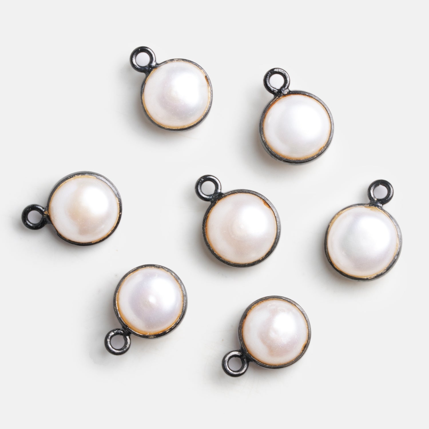 9mm Black Gold Bezeled White Button Pearl Pendant - The Bead Traders