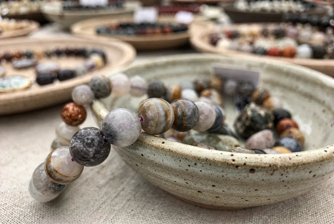 Natural Agate Beads: How to Identify Dyed Agate Color - The Bead Traders