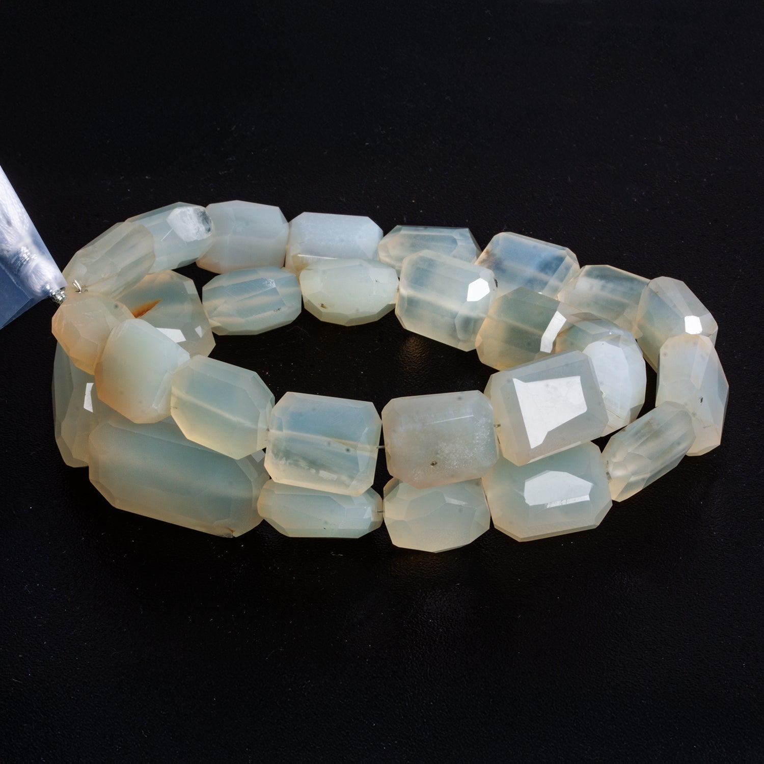 18x13mm Natural Cream Agate Faceted Nuggets 16 inch 27 beads - The Bead Traders
