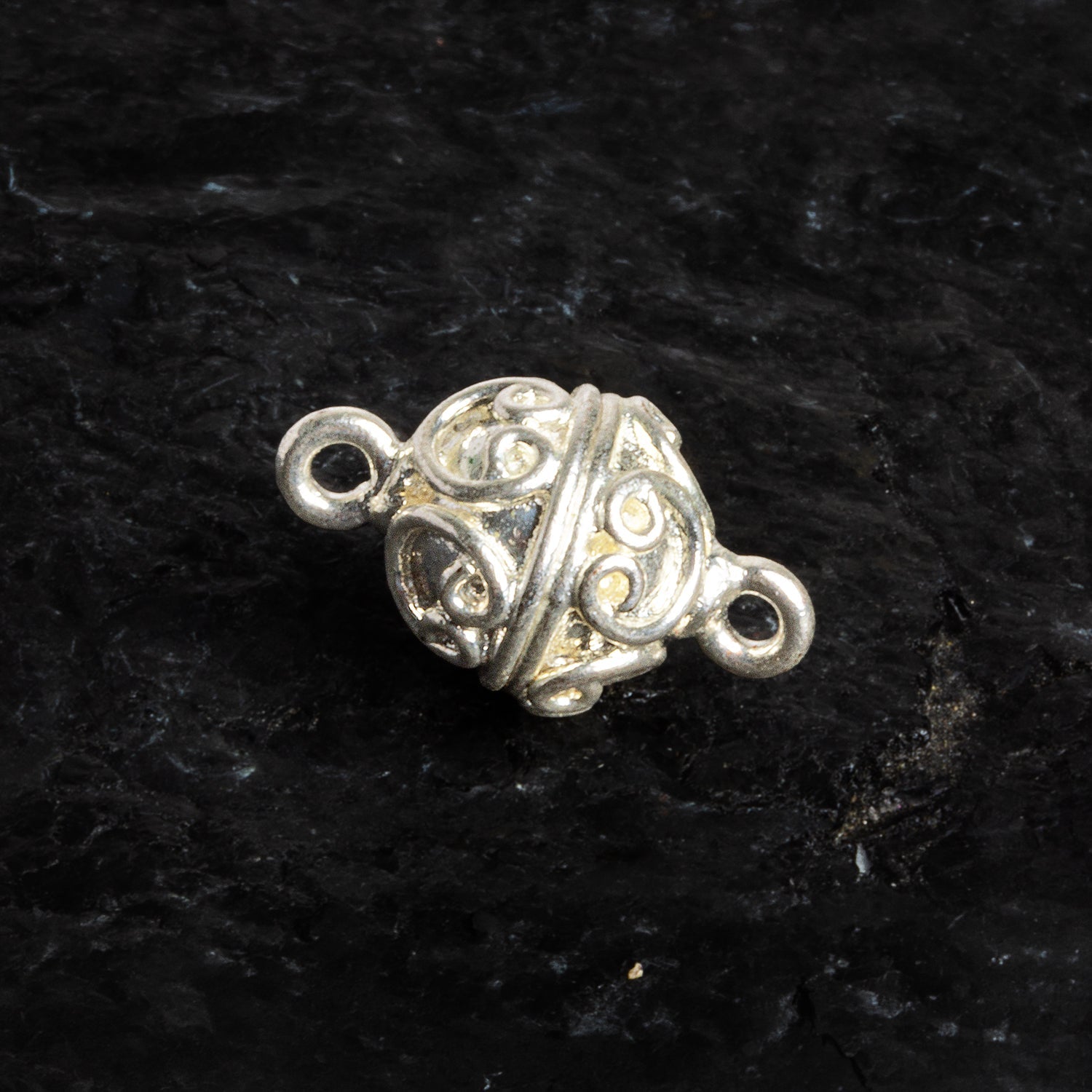 19x10mm Silver Plated Copper Scroll Magnetic Clasp 1 Bead - The Bead Traders