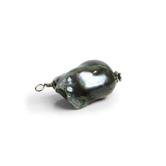 Ultra Baroque Pearls