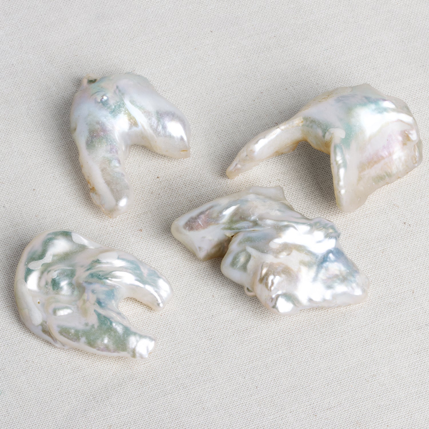 35x25mm Off White Souffle Pearl Focal 1 Piece - The Bead Traders