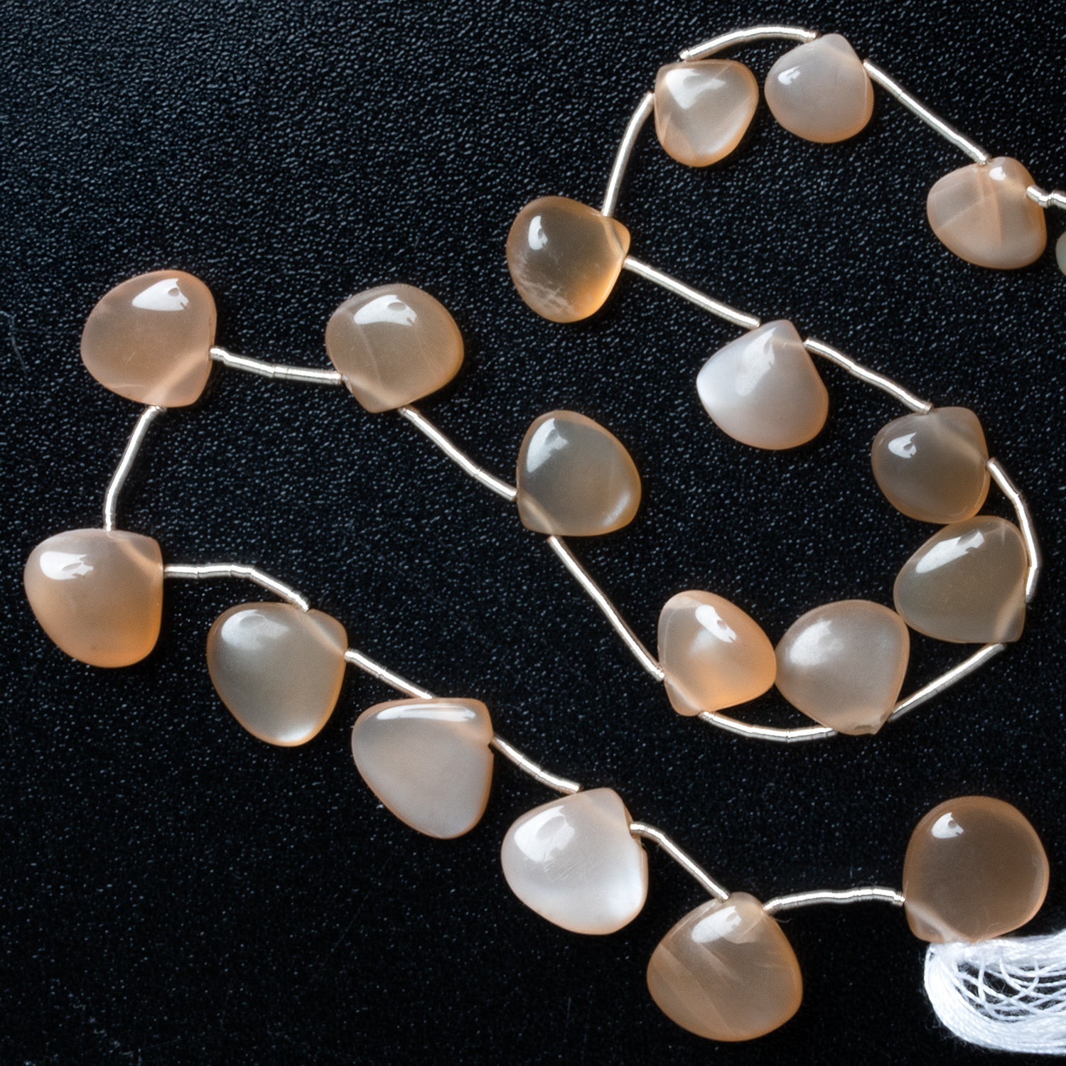 8 - 13mm Light Peach Moonstone Plain Hearts 10 inch 20 beads - The Bead Traders