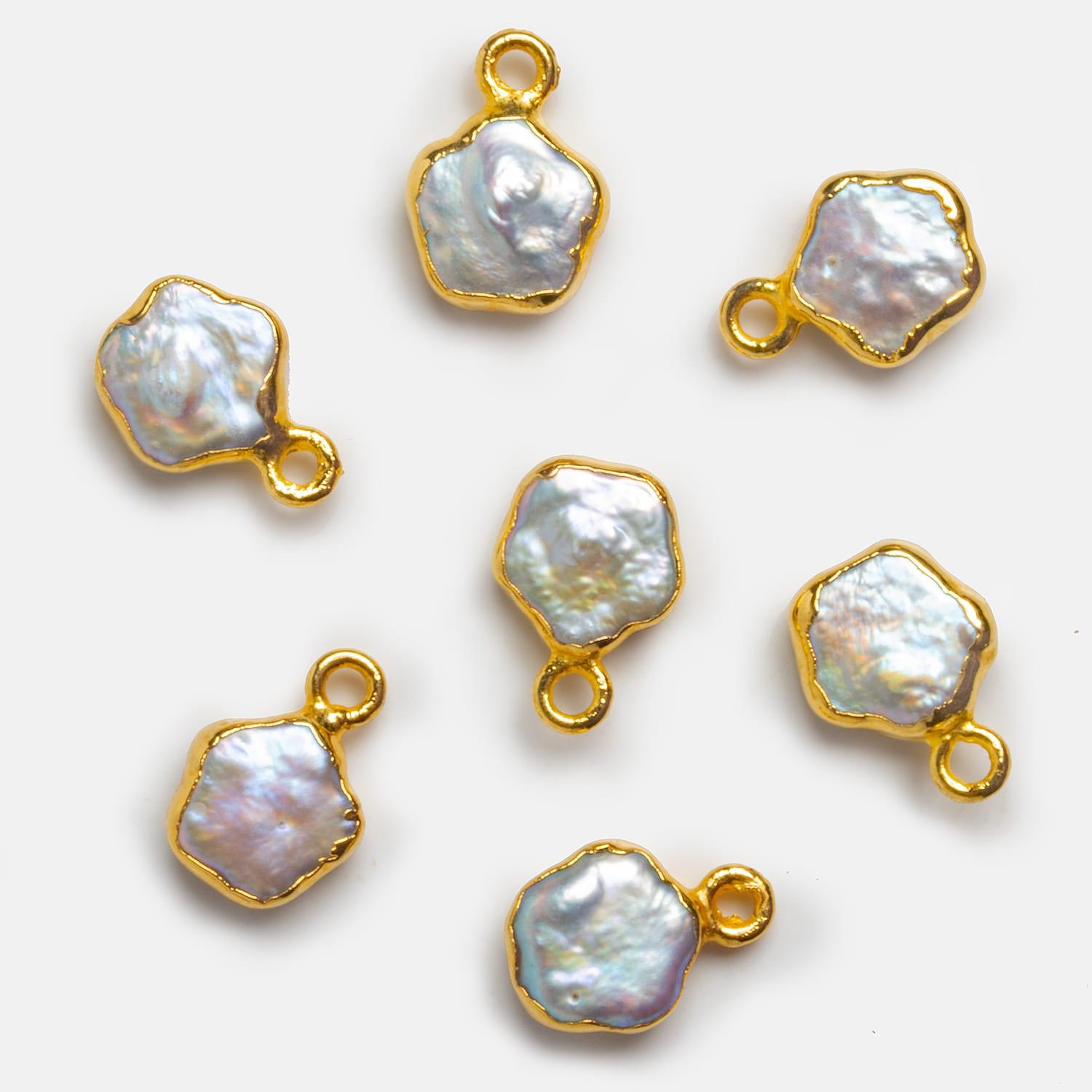 14x10mm Gold Leafed Star Pearl Pendant 1 Piece - The Bead Traders