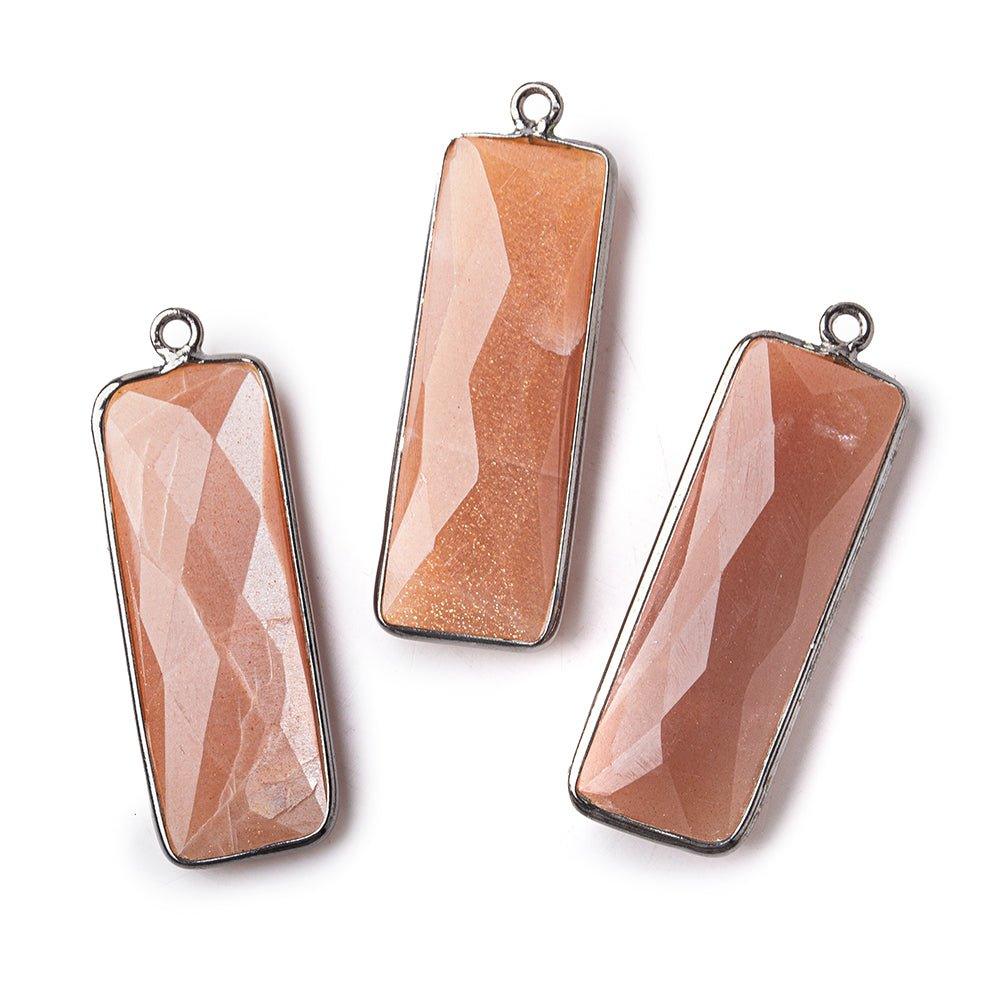31x11mm Black Gold Bezel Peach Moonstone Bar 1 ring pendant 1 piece - The Bead Traders