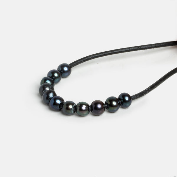 6-7mm Dark Navy Silver Off Round 2.5mm Large Hole Freshwater Pearl 75 beads
